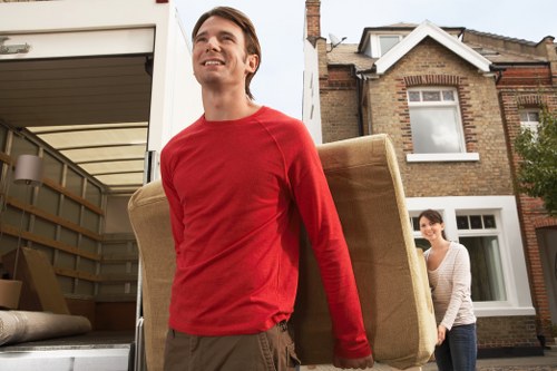 Kensington local moving truck for residential relocations