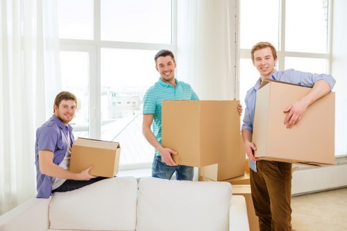 Transparent pricing and booking information for Man With Van Kensington